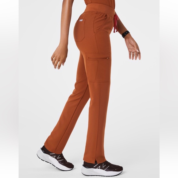 Figs High Waisted Yola Skinny Scrub Pants™ - Picture 3 of 7